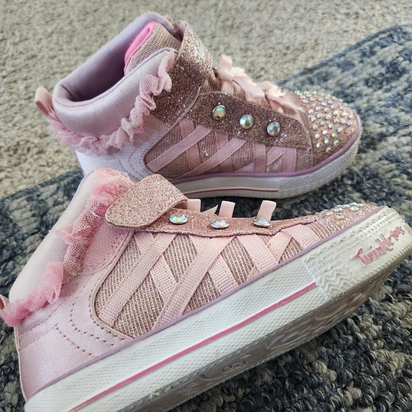 COPY - Little Girl shoes-Like New! - Picture 10 of 16